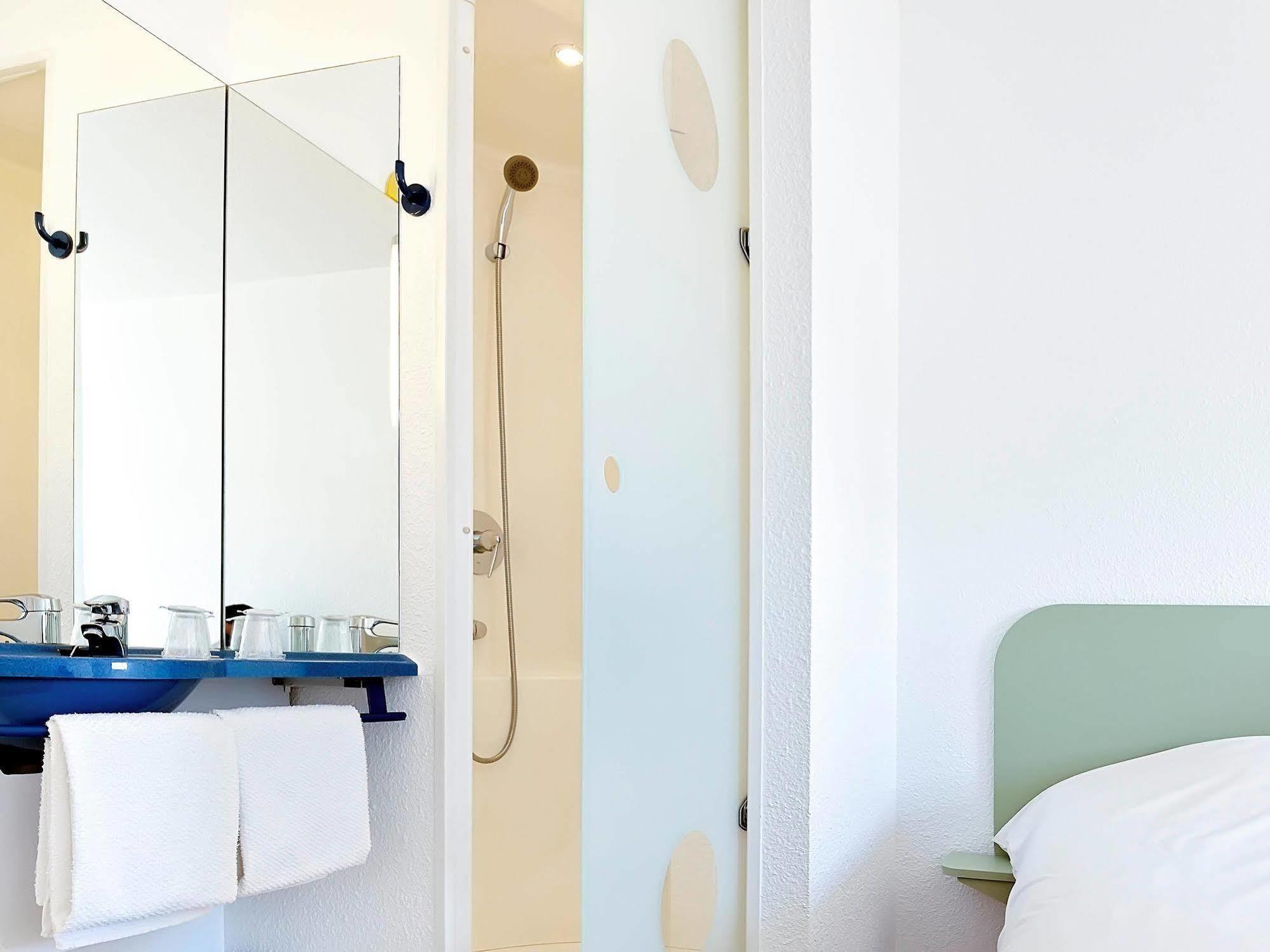 Ibis Budget La Roche Sur Yon Vendespace Mouilleron-le-Captif Εξωτερικό φωτογραφία