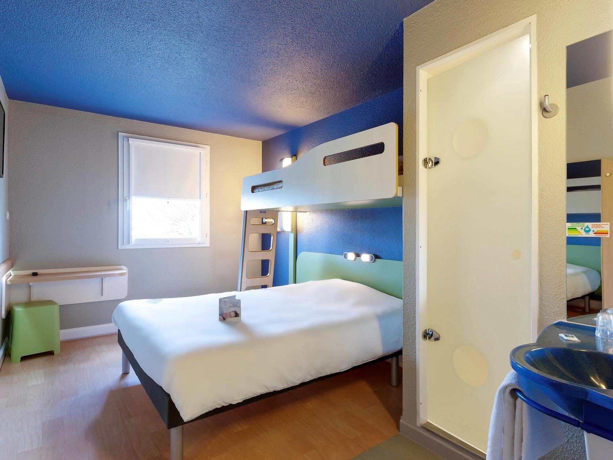 Ibis Budget La Roche Sur Yon Vendespace Mouilleron-le-Captif Εξωτερικό φωτογραφία